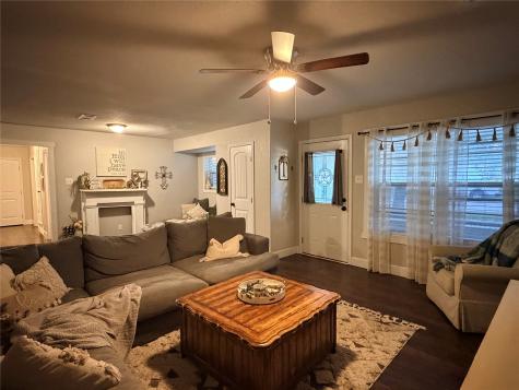 700 N Spears Street Alvarado TX 76009