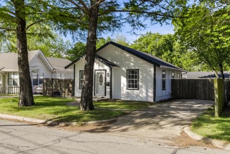 1507 N Preston Street Ennis TX 75119