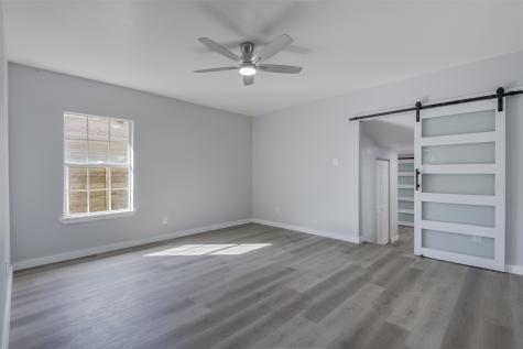1507 N Preston Street Ennis TX 75119