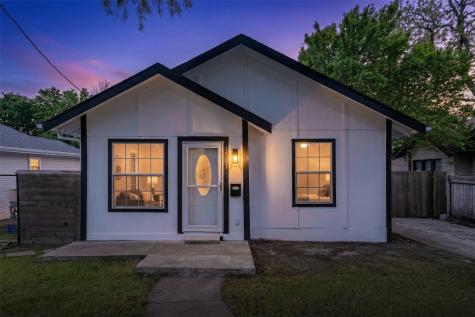 1507 N Preston Street Ennis TX 75119