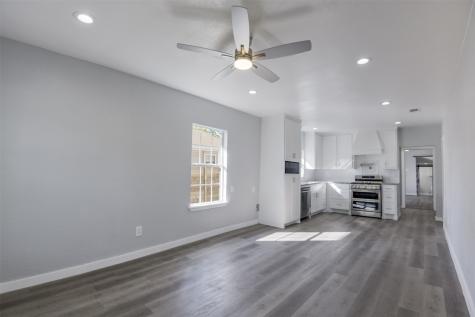 1507 N Preston Street Ennis TX 75119