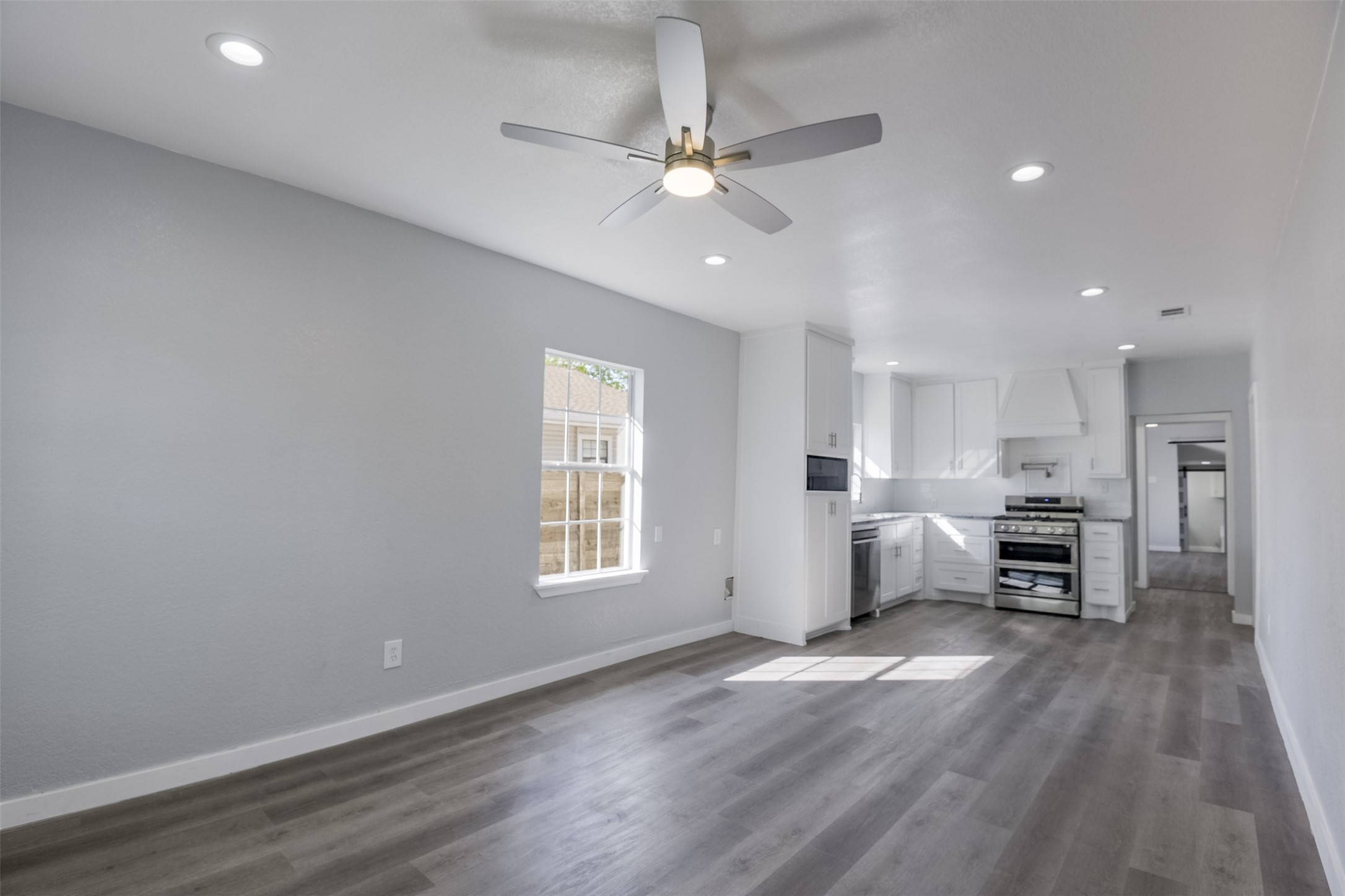 1507 N Preston Street Ennis TX 75119