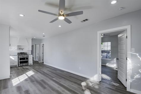 1507 N Preston Street Ennis TX 75119