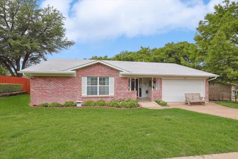 1804 Westwood Circle Carrollton TX 75006