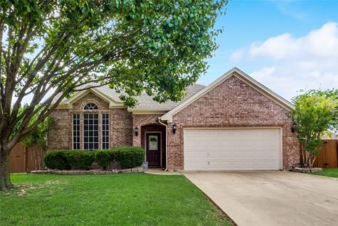 613 Dorchester Lane Mansfield TX 76063