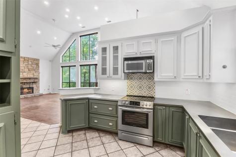 240 Palo Duro Scroggins TX 75480