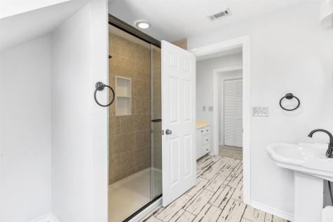 240 Palo Duro Scroggins TX 75480