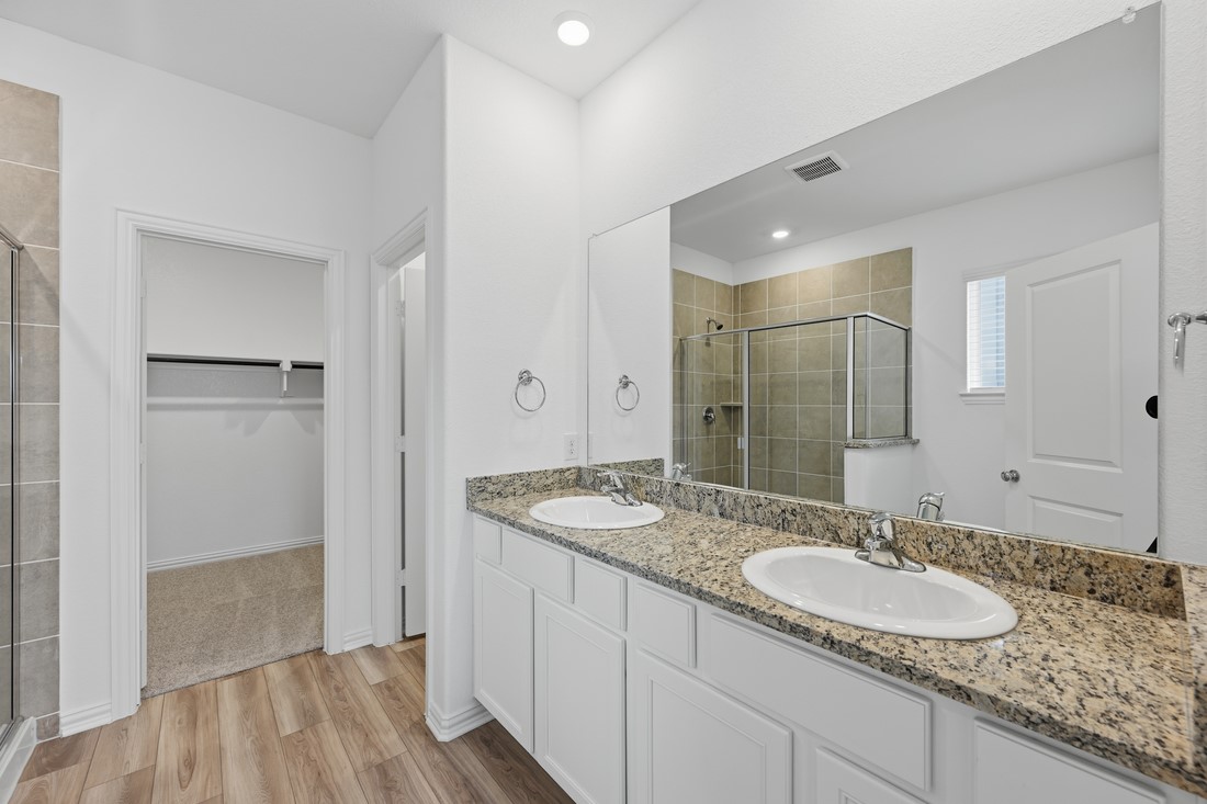 2307 Buffalo Bayou Way Crandall TX 75114