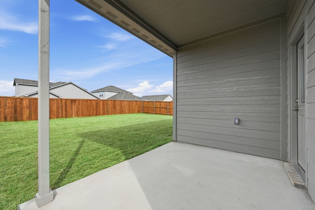 2307 Buffalo Bayou Way Crandall TX 75114
