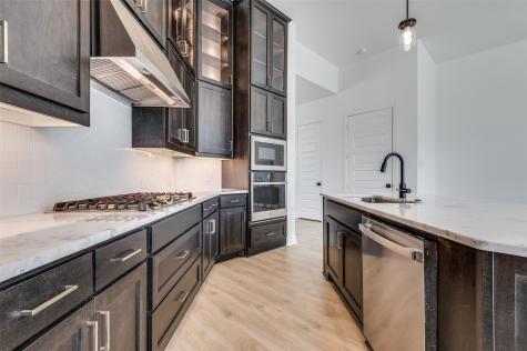 4800 Prairie Crest Lane Arlington TX 76005