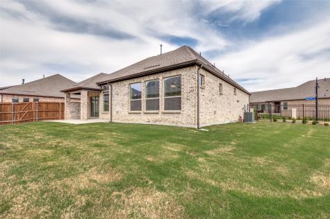 4800 Prairie Crest Lane Arlington TX 76005