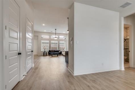 4800 Prairie Crest Lane Arlington TX 76005