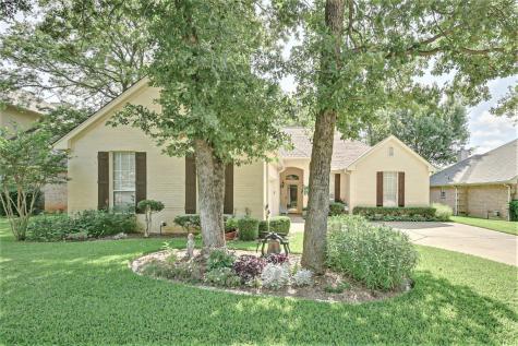 7305 Heritage Oaks Court Arlington TX 76001