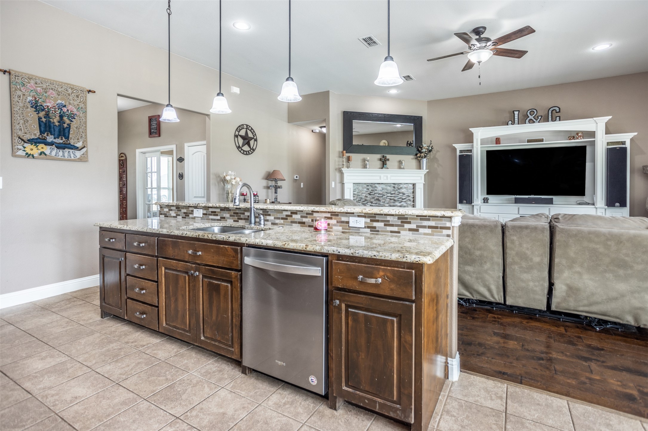 11210 Lakecrest Drive Sanger TX 76266