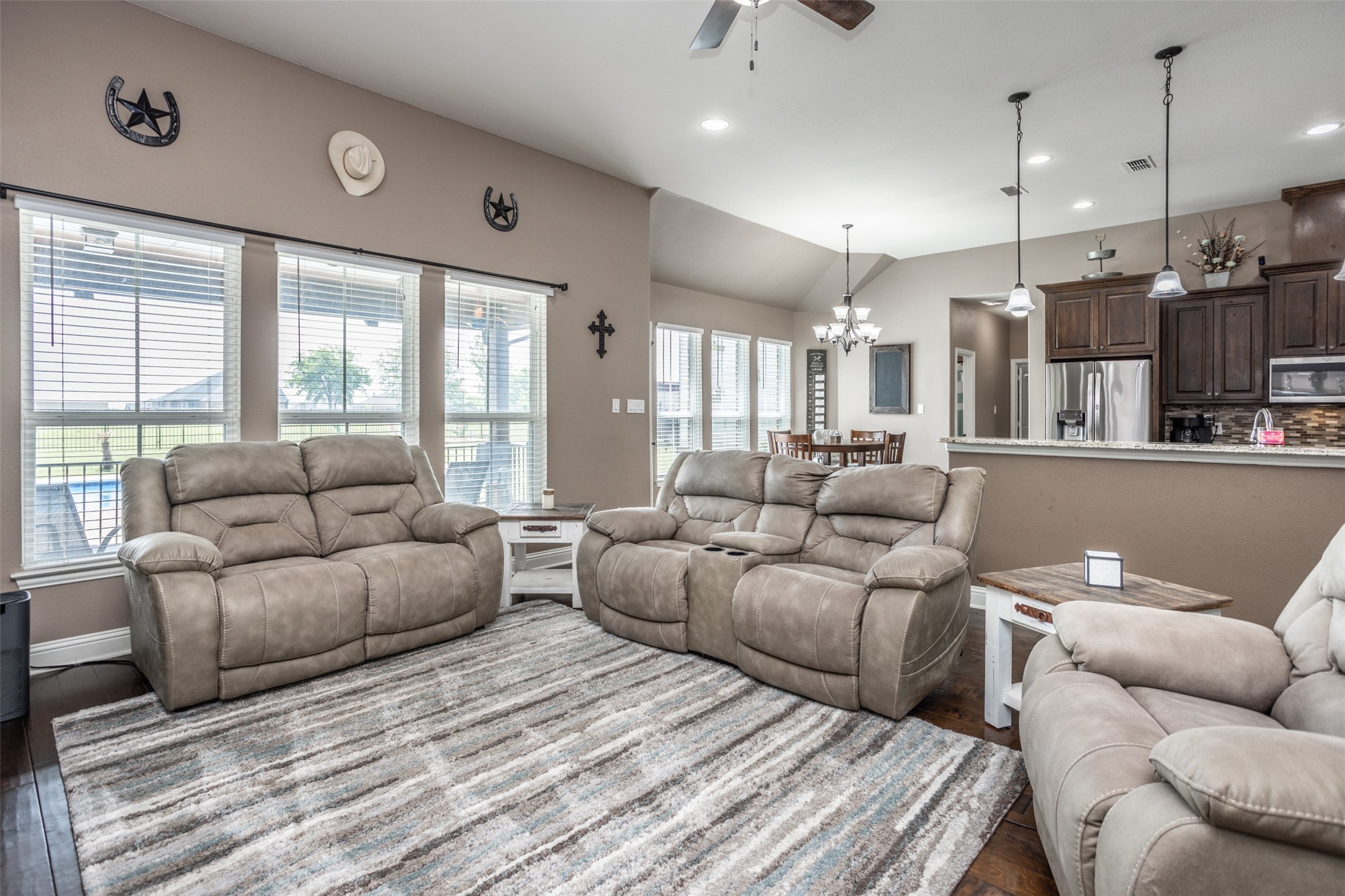 11210 Lakecrest Drive Sanger TX 76266