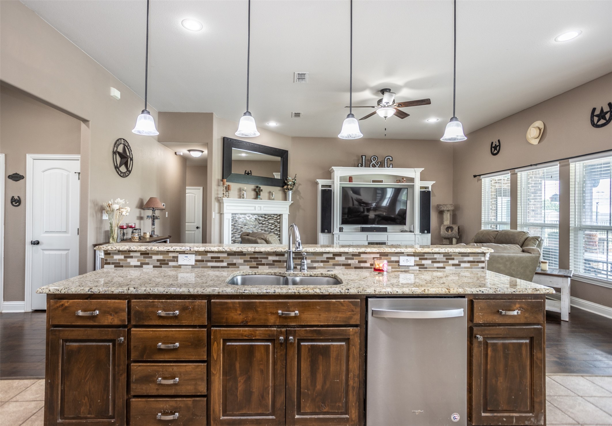 11210 Lakecrest Drive Sanger TX 76266