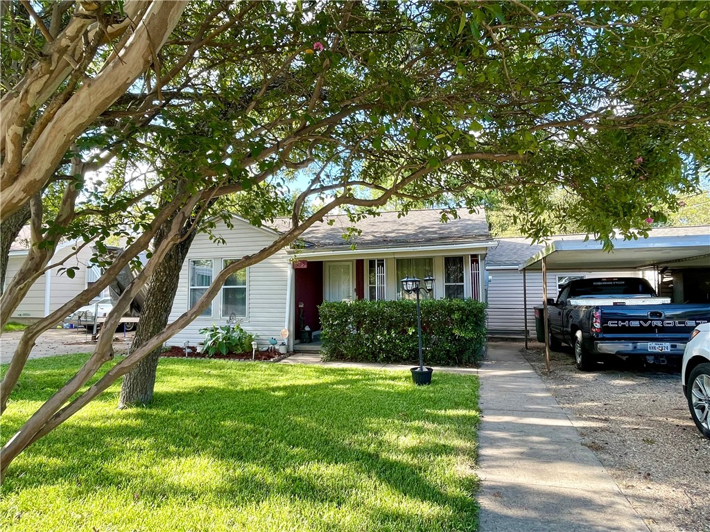 379 Leroy Parkway Elm Mott TX 76640