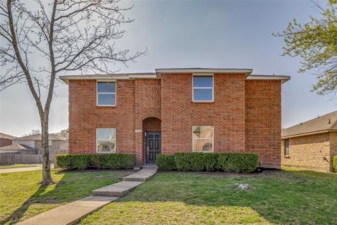 1504 Honey Bee Lane Lancaster TX 75134