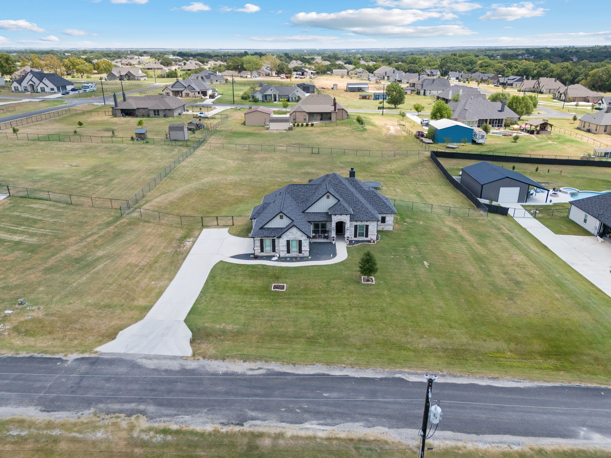 217 Grace Lane Azle TX 76020
