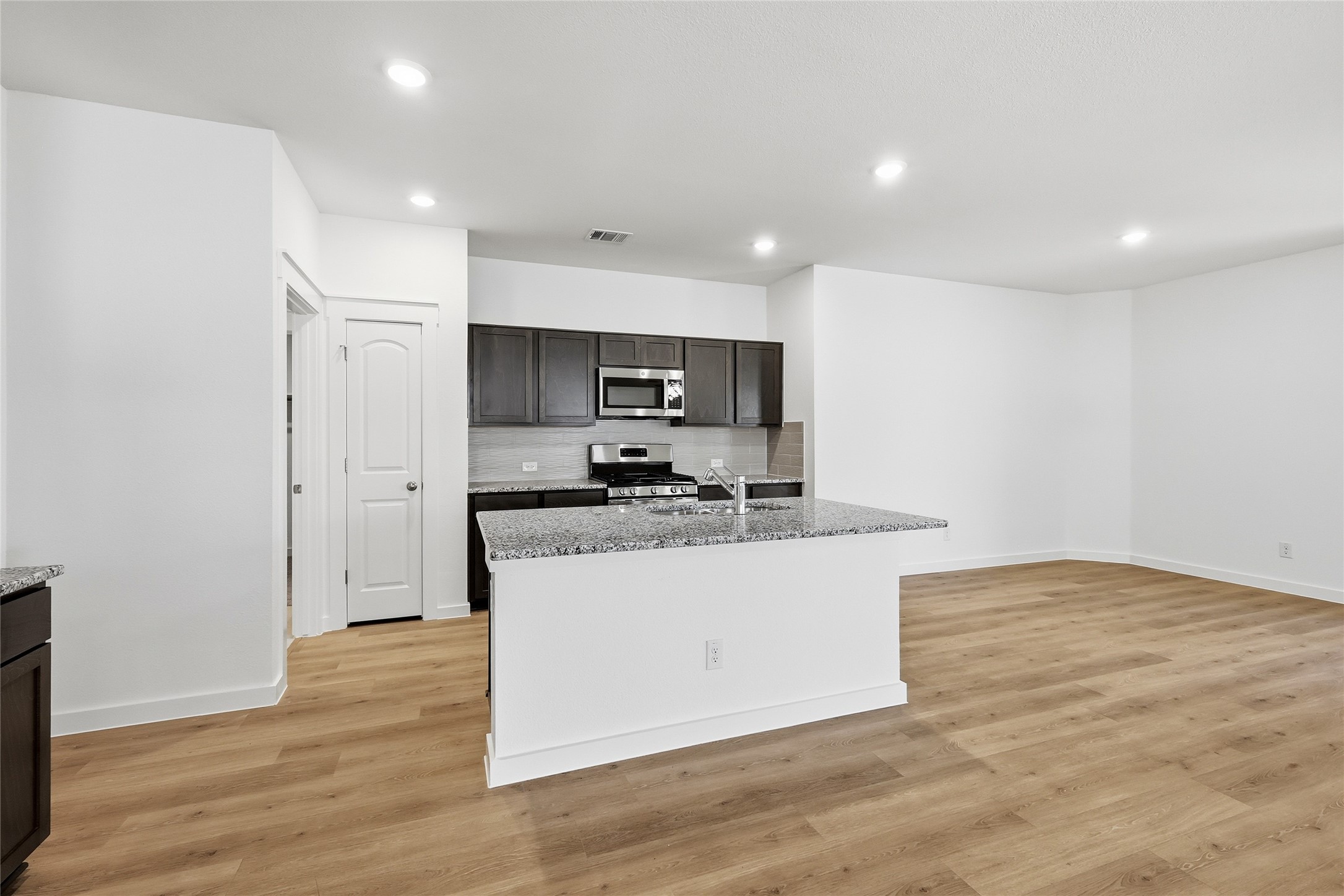 122 Patrick Henry Drive Venus TX 76084