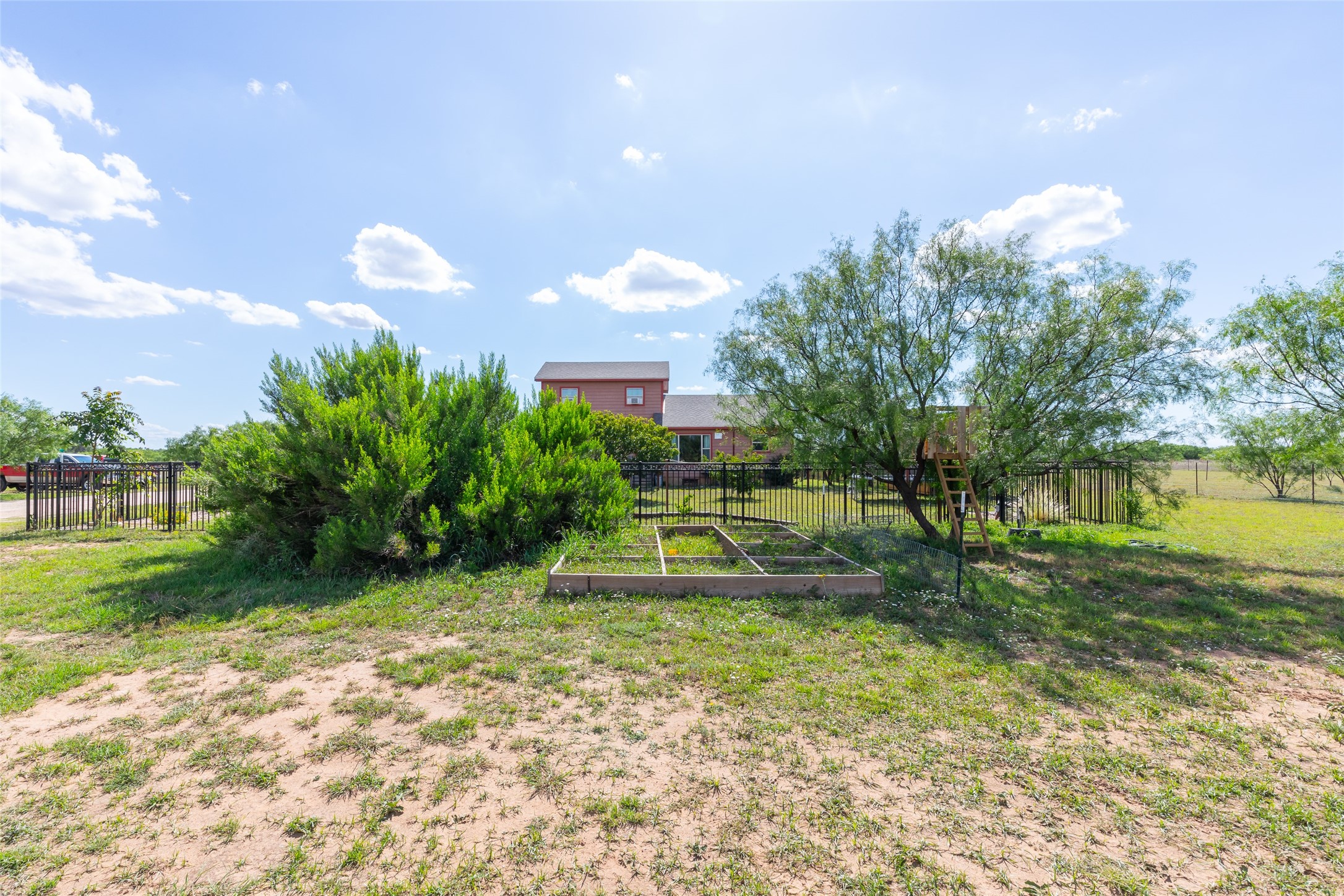 12202 County Road 361 Hawley TX 79525