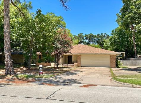 1833 Anna Drive Irving TX 75061