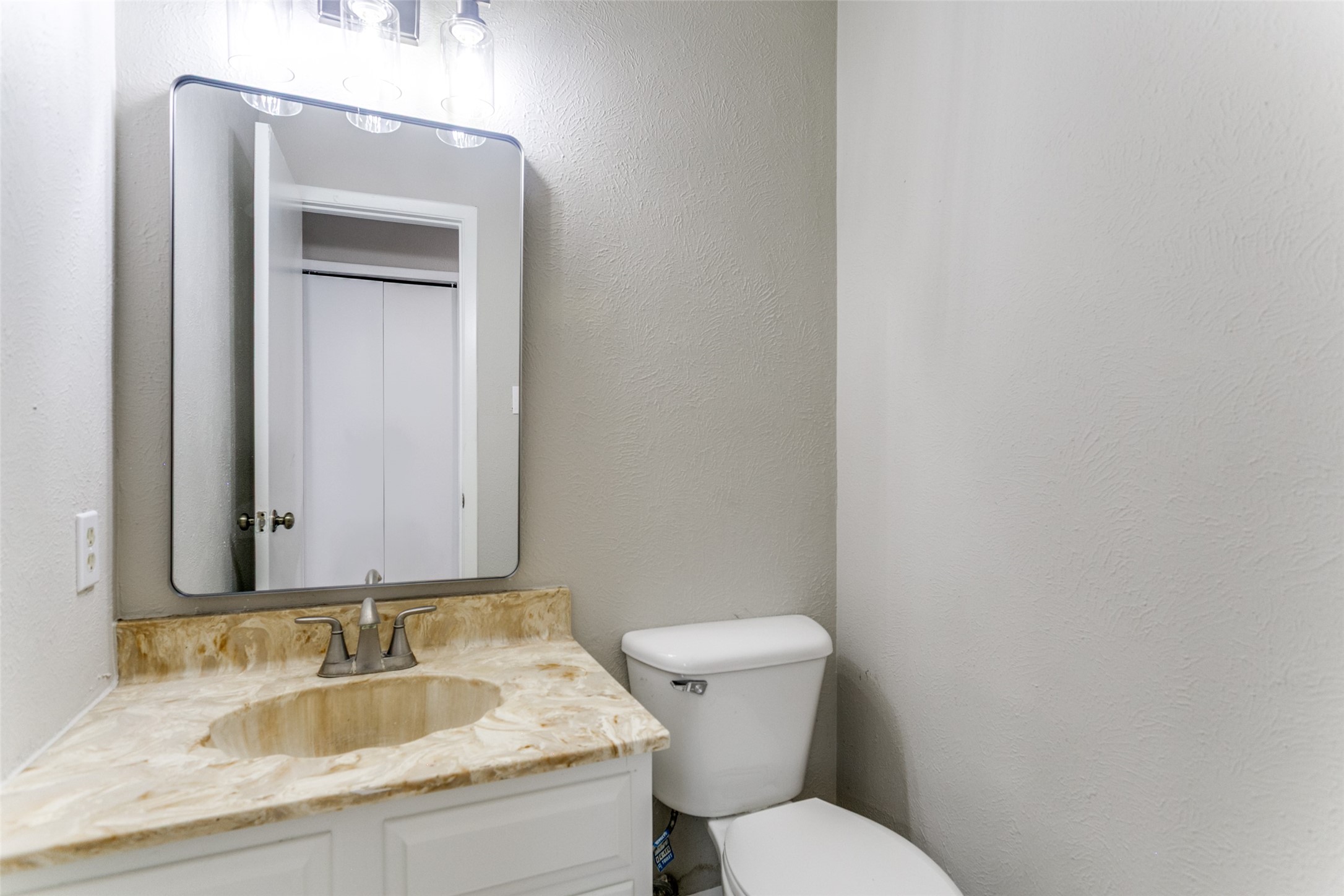 3304 Castle Drive Plano TX 75074