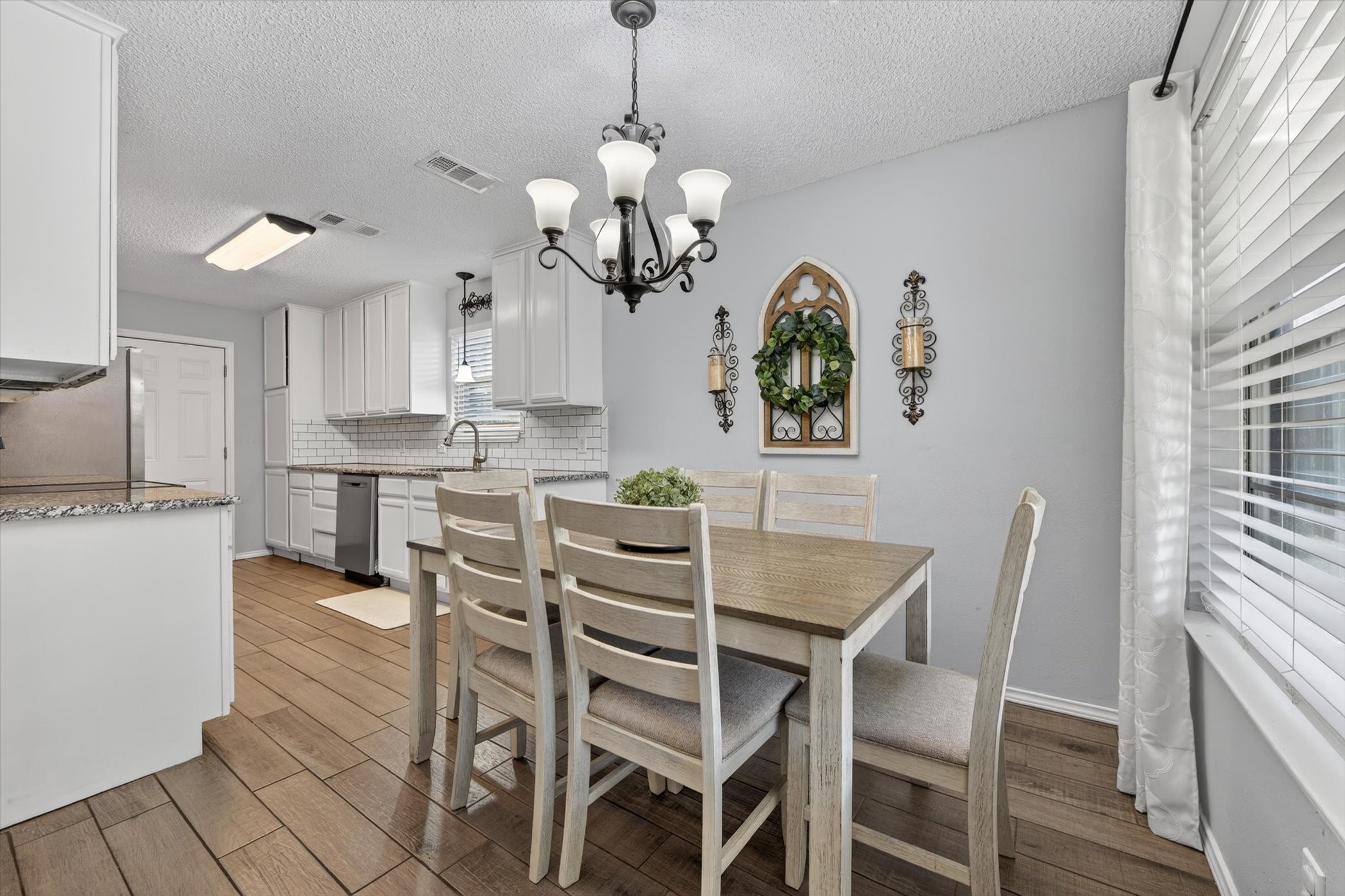 6724 Bartay Drive North Richland Hills TX 76182