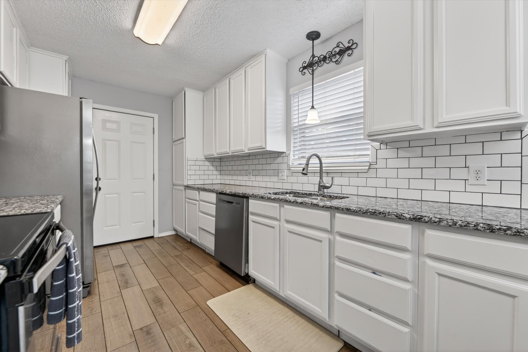 6724 Bartay Drive North Richland Hills TX 76182