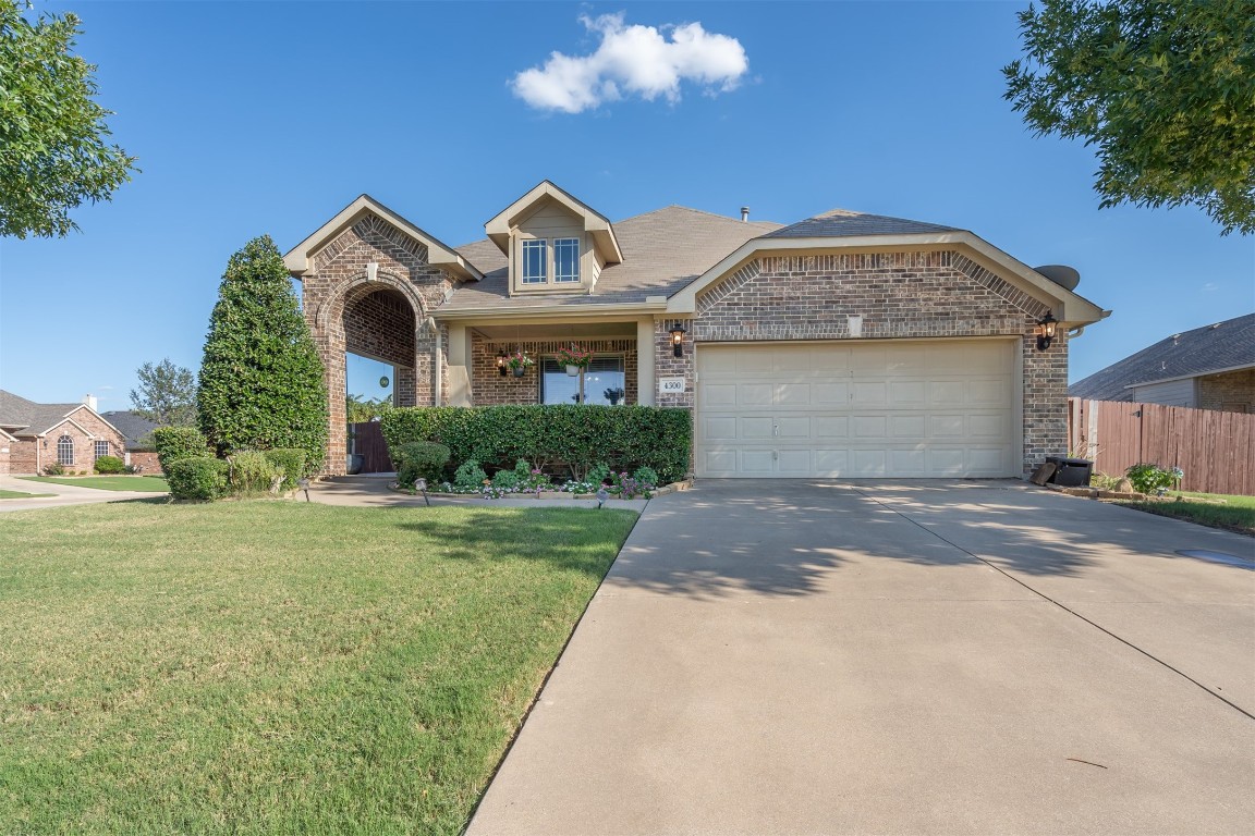 4300 Meadow Bend Court Mansfield TX 76063