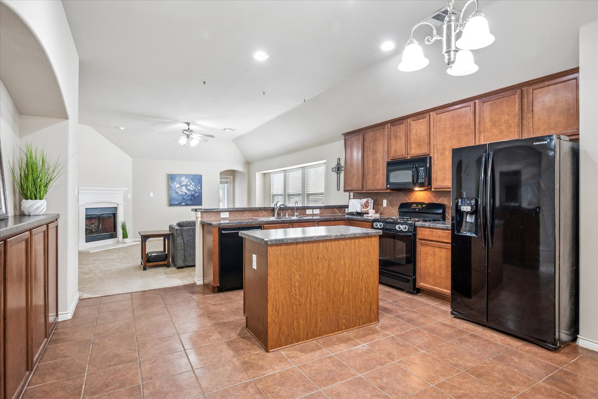 925 Appalachian Lane Savannah TX 76227