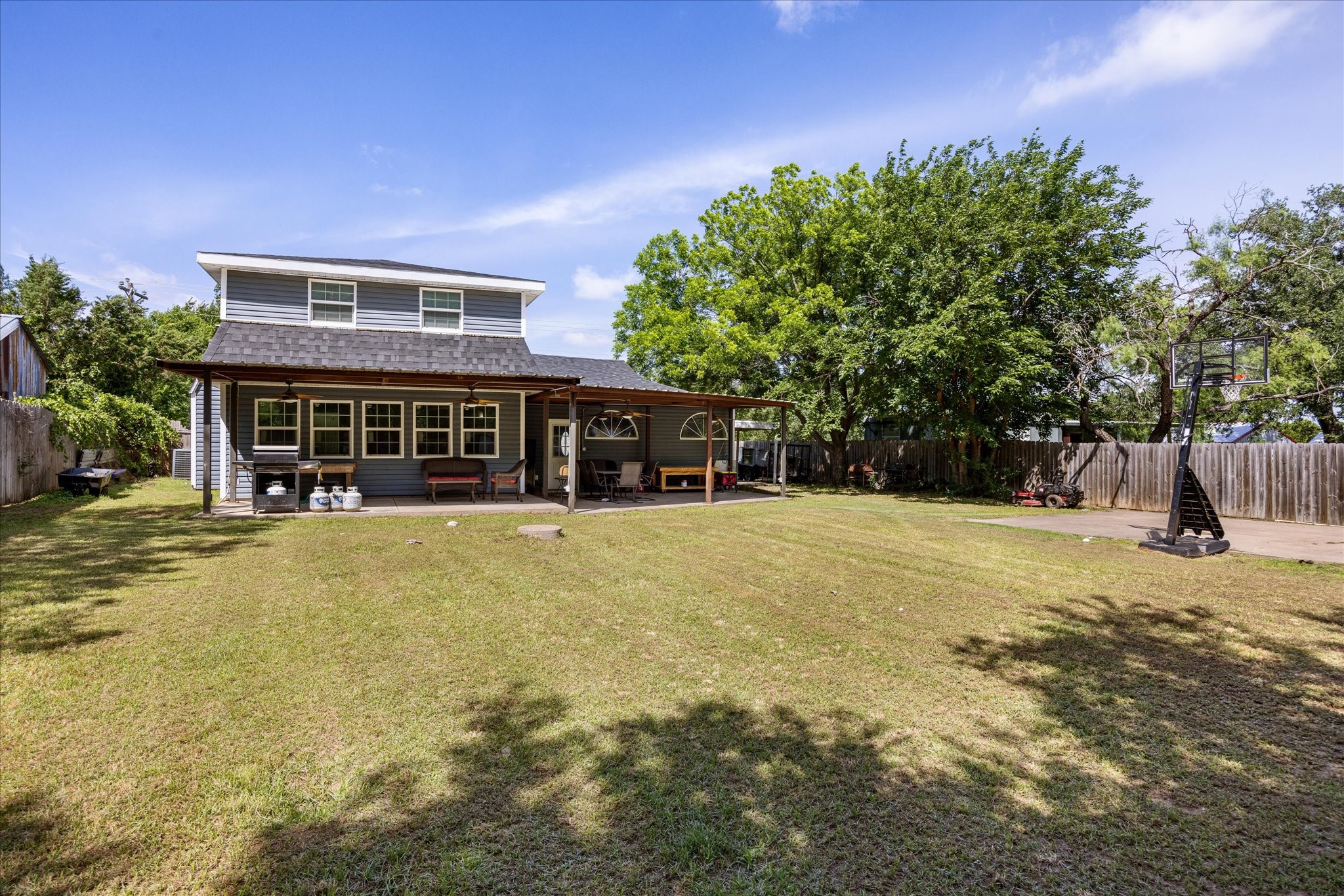 405 Granbury Court Granbury TX 76049