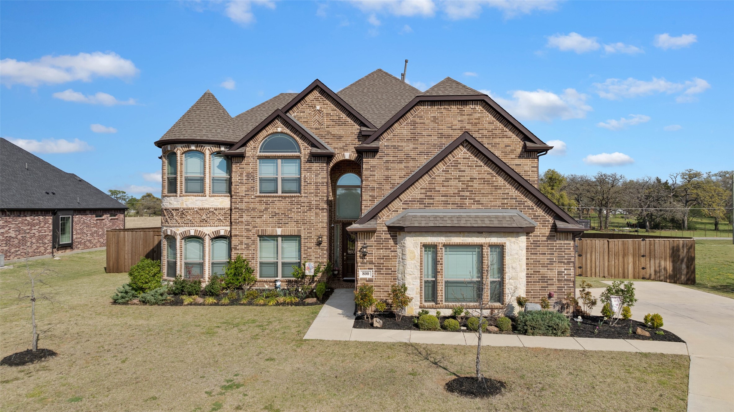 800 Beckington Drive Shady Shores TX 76208