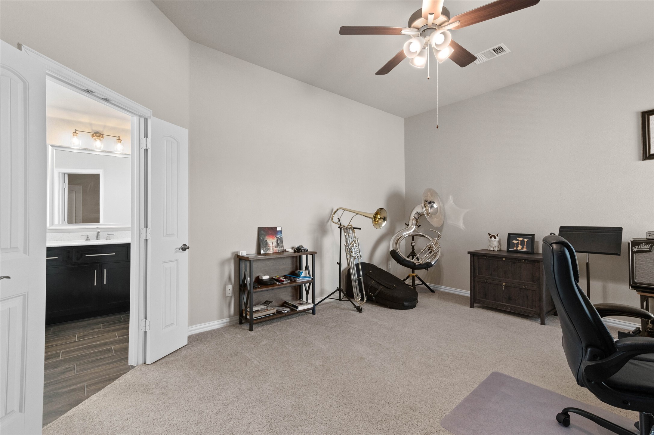 800 Beckington Drive Shady Shores TX 76208