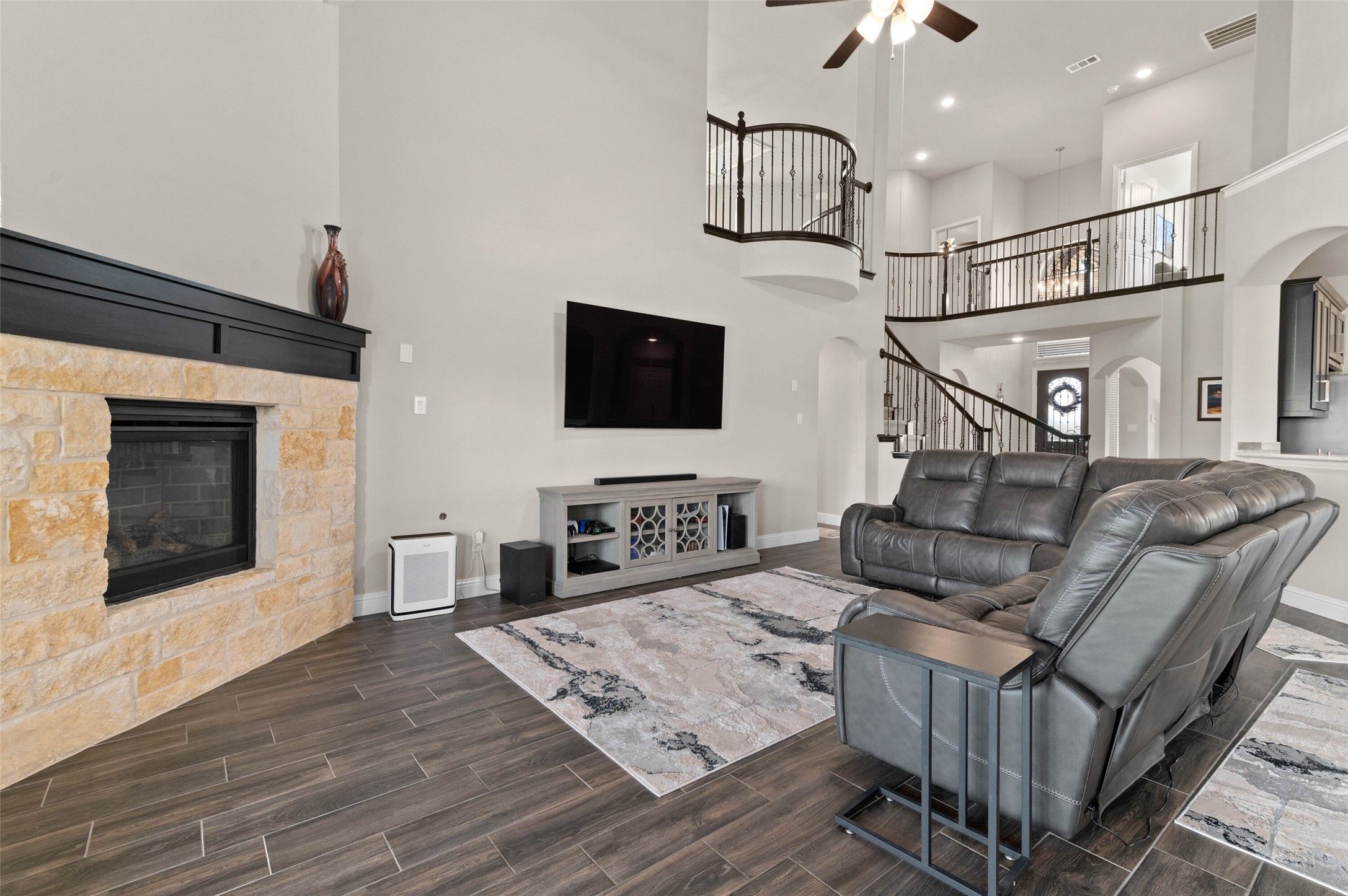 800 Beckington Drive Shady Shores TX 76208