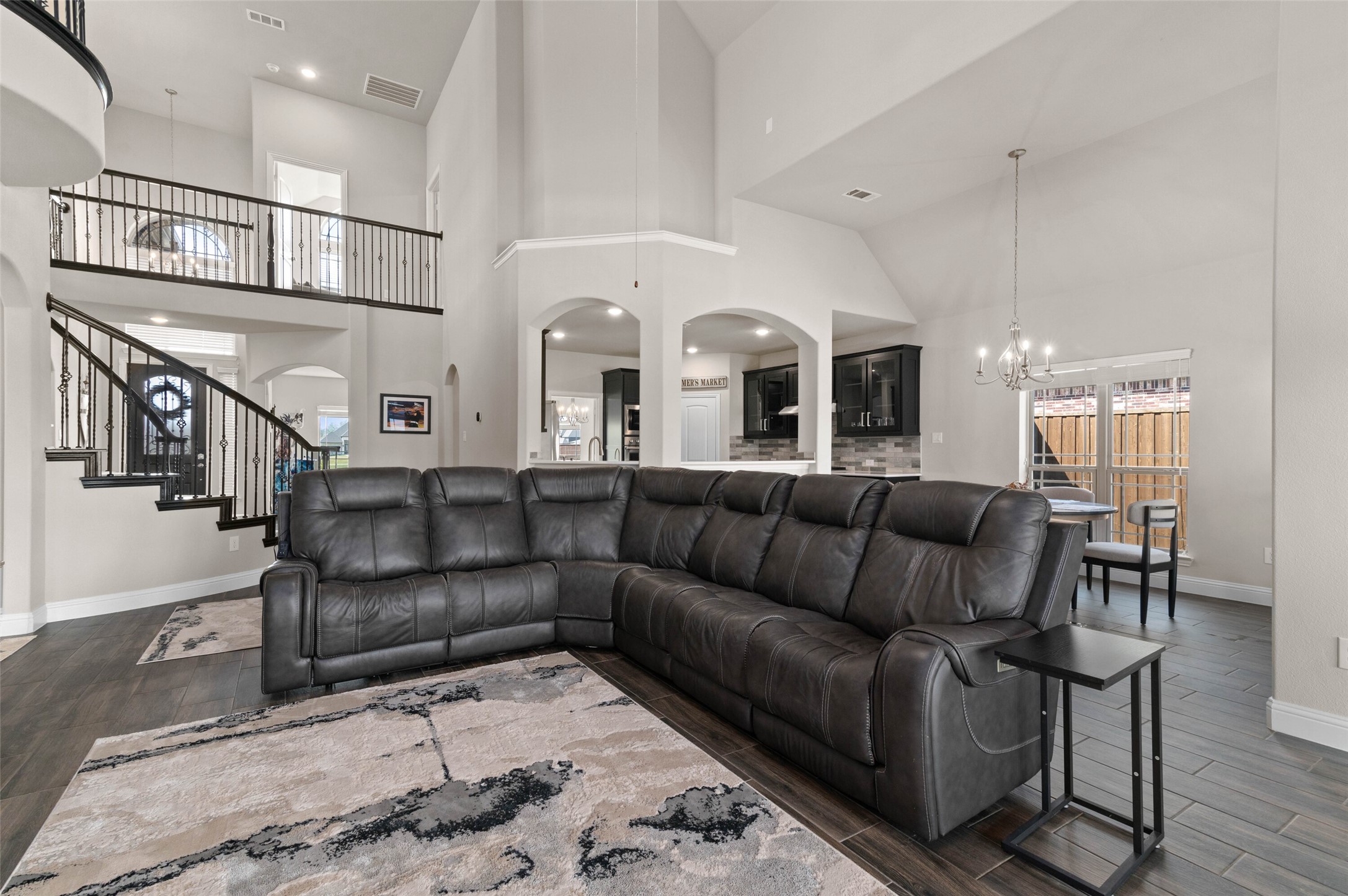 800 Beckington Drive Shady Shores TX 76208