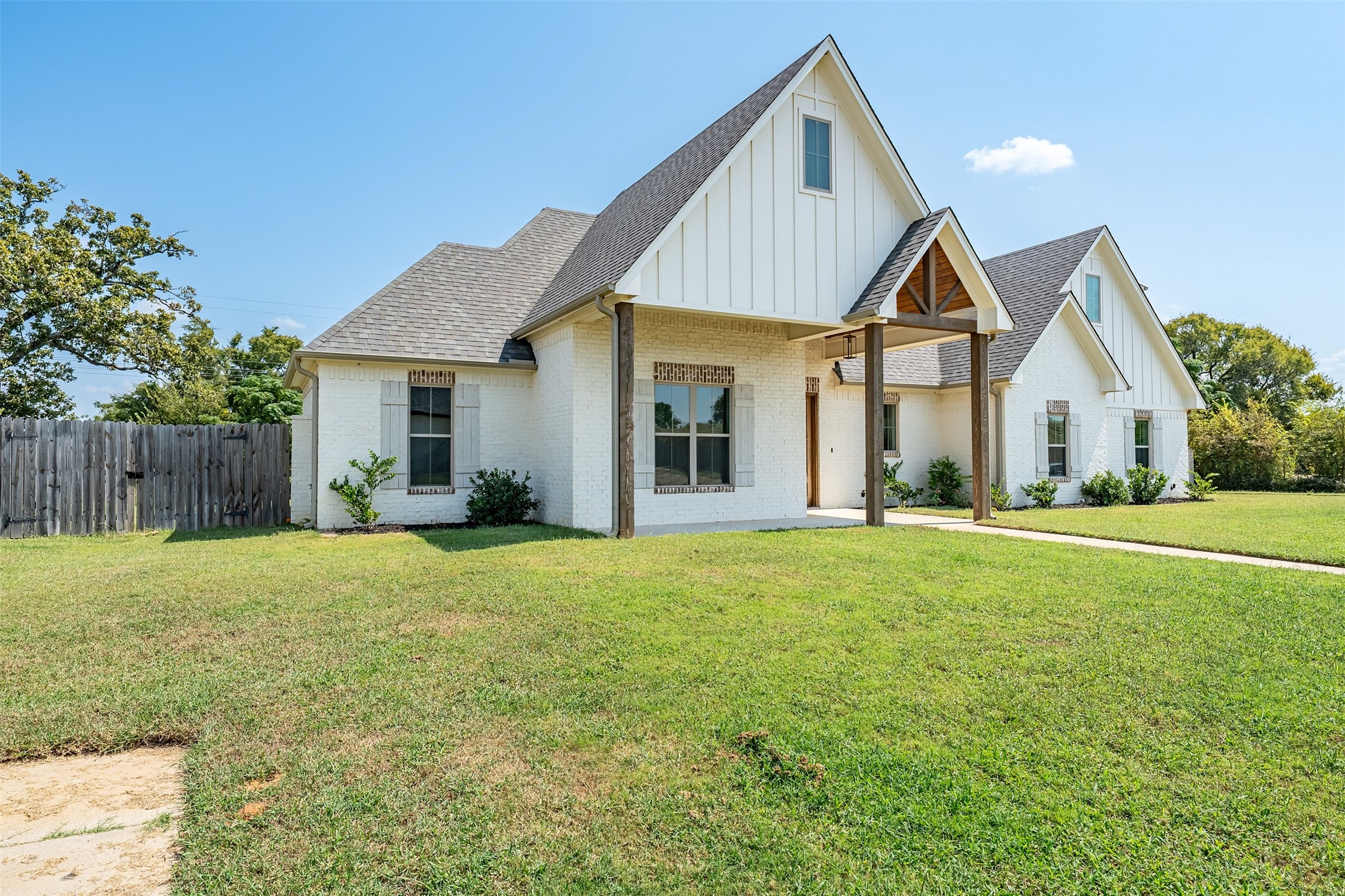 545 Bush Buck Way Bullard TX 75757