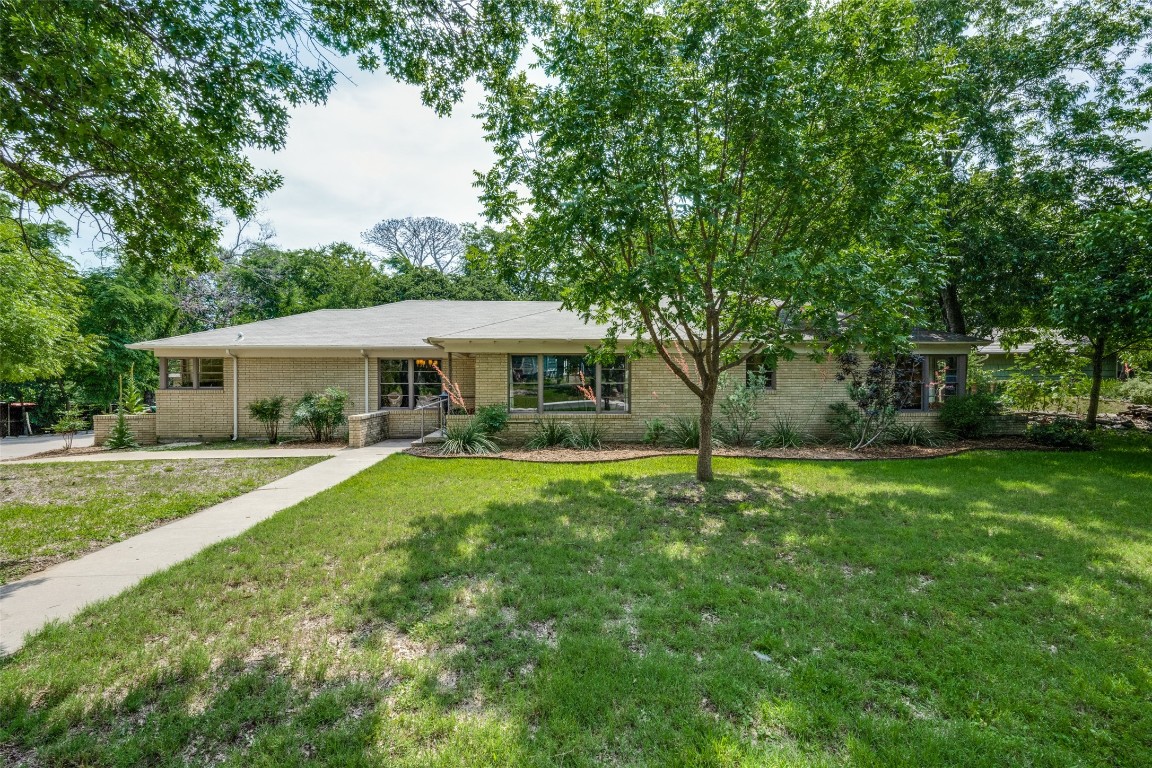 2120 Northwood Terrace Denton TX 76209