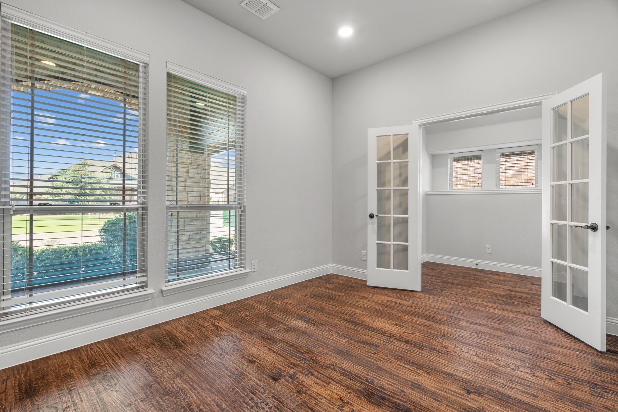 1609 Emerald Tree Place Aubrey TX 76227