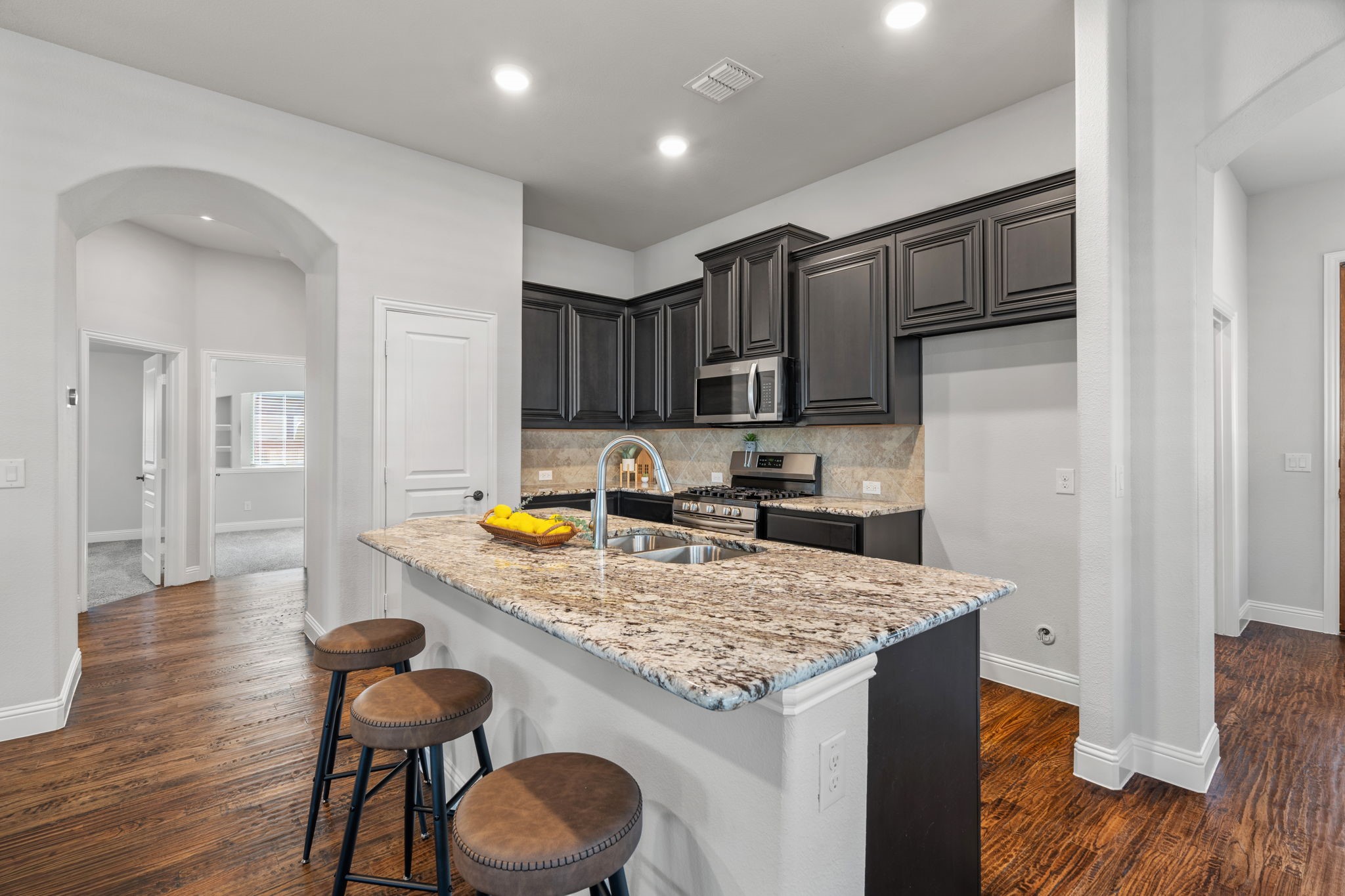1609 Emerald Tree Place Aubrey TX 76227