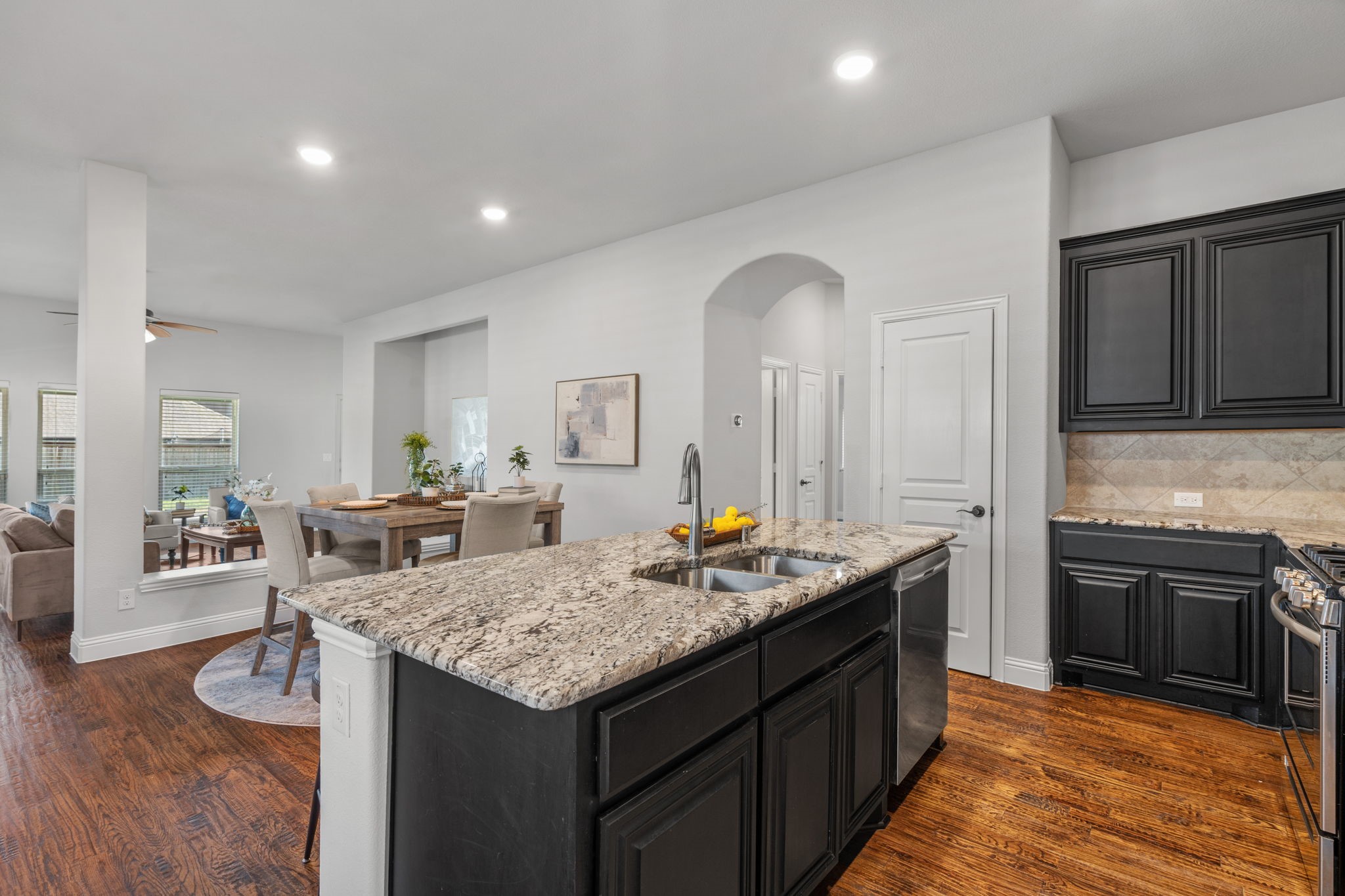 1609 Emerald Tree Place Aubrey TX 76227