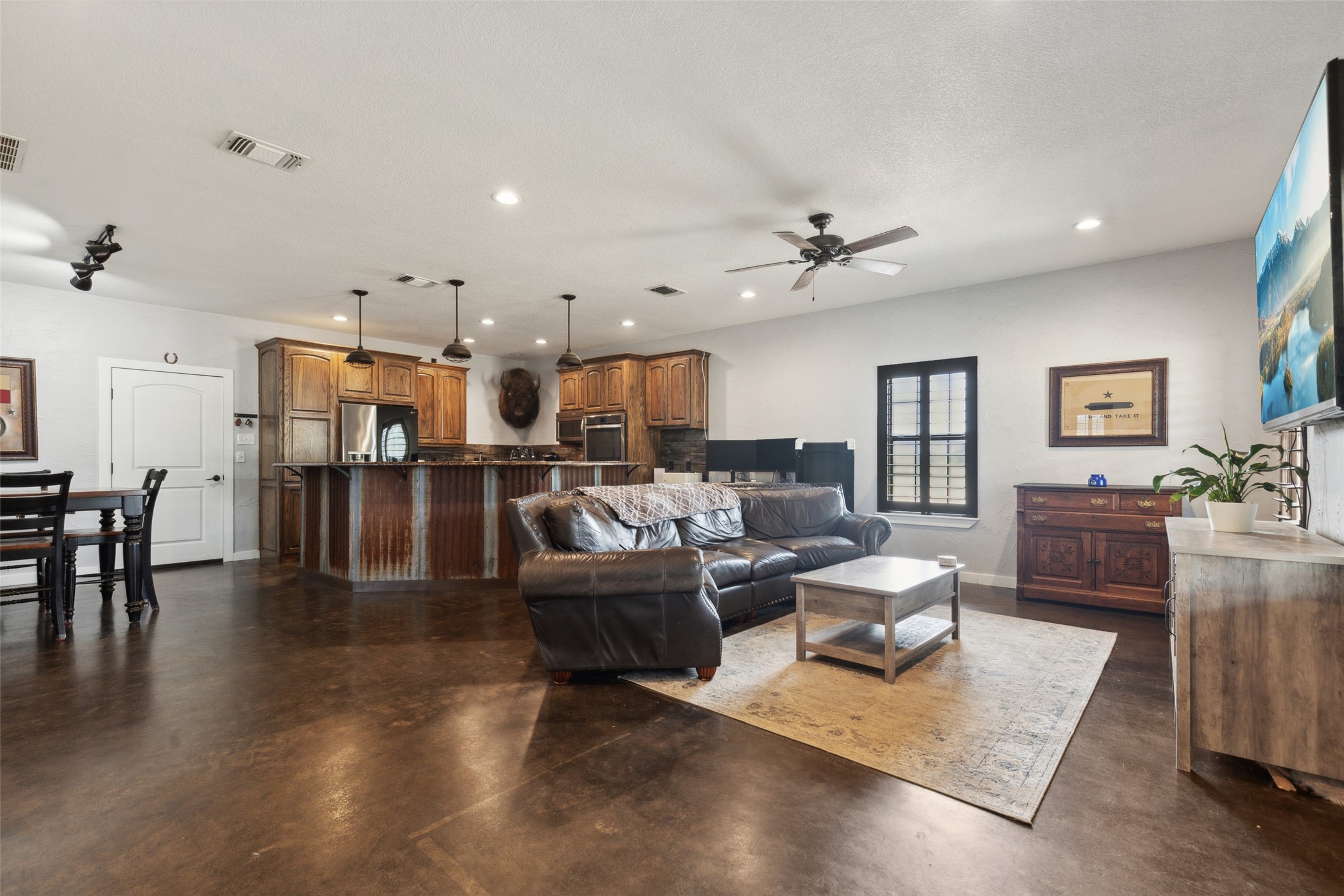 1001 Marigold Court Granbury TX 76049