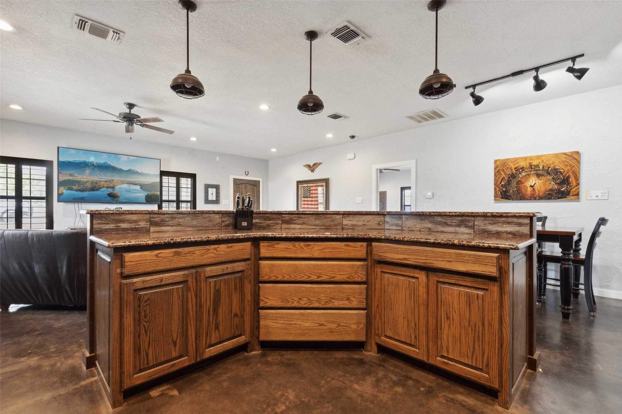 1001 Marigold Court Granbury TX 76049