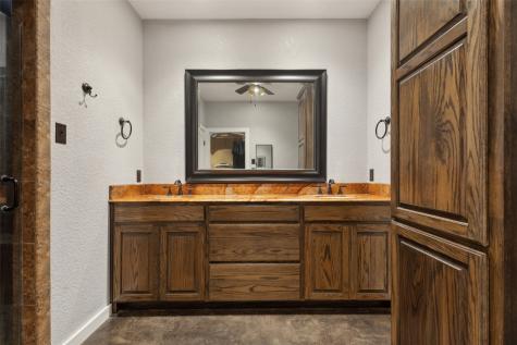 1001 Marigold Court Granbury TX 76049