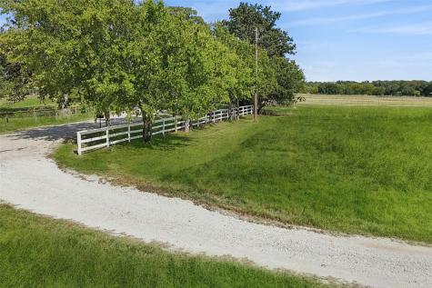 1001 Marigold Court Granbury TX 76049