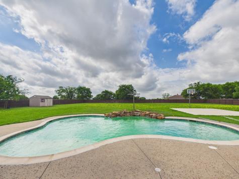 5640 Jennifer Lane Midlothian TX 76065