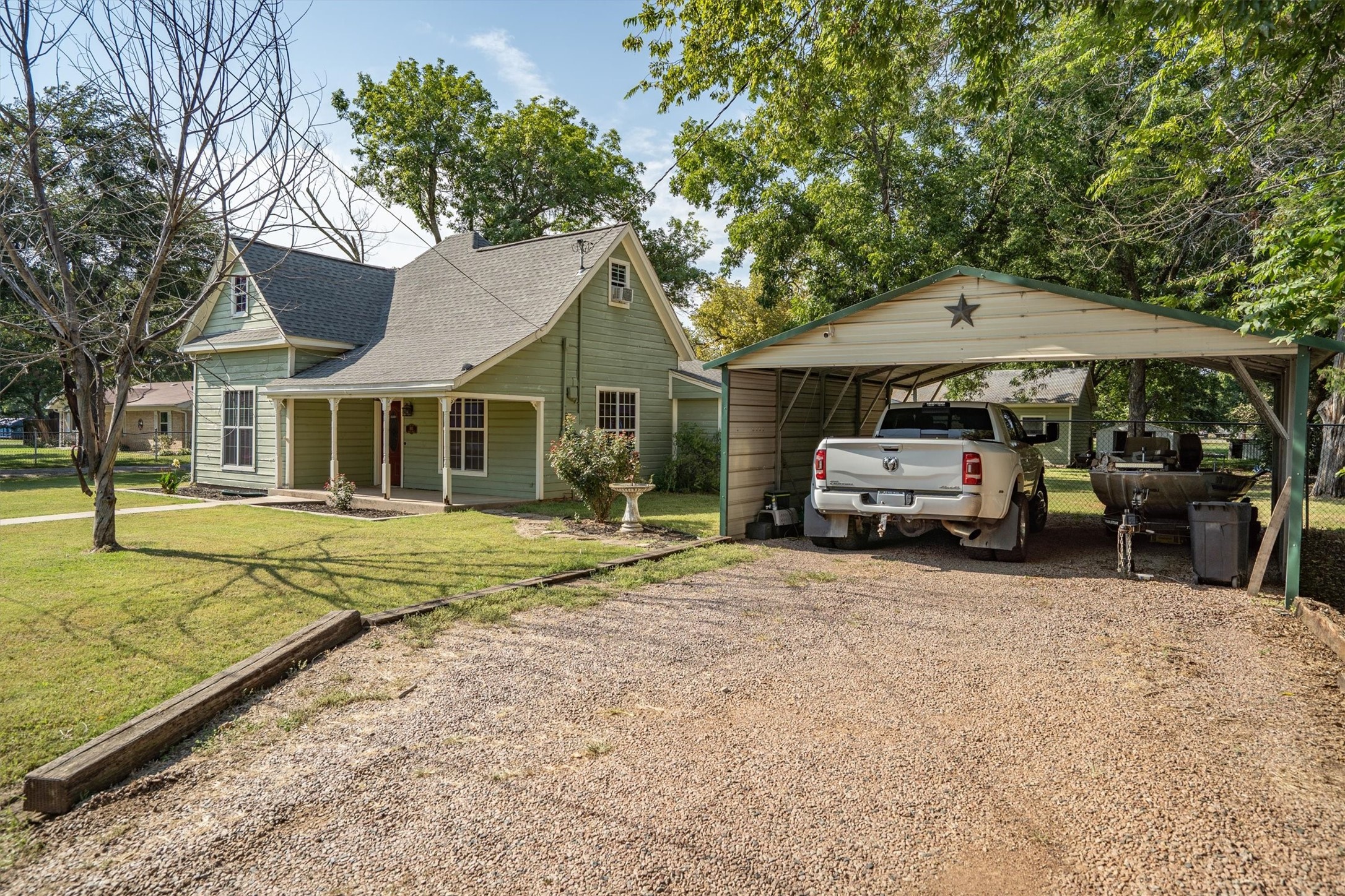 801 E Main Street Tioga TX 76271