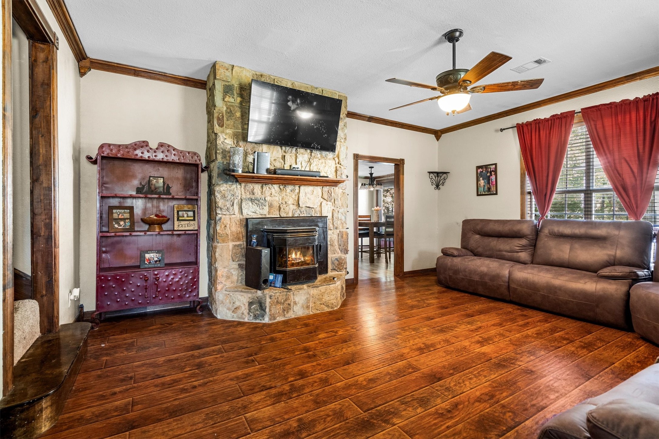 801 E Main Street Tioga TX 76271