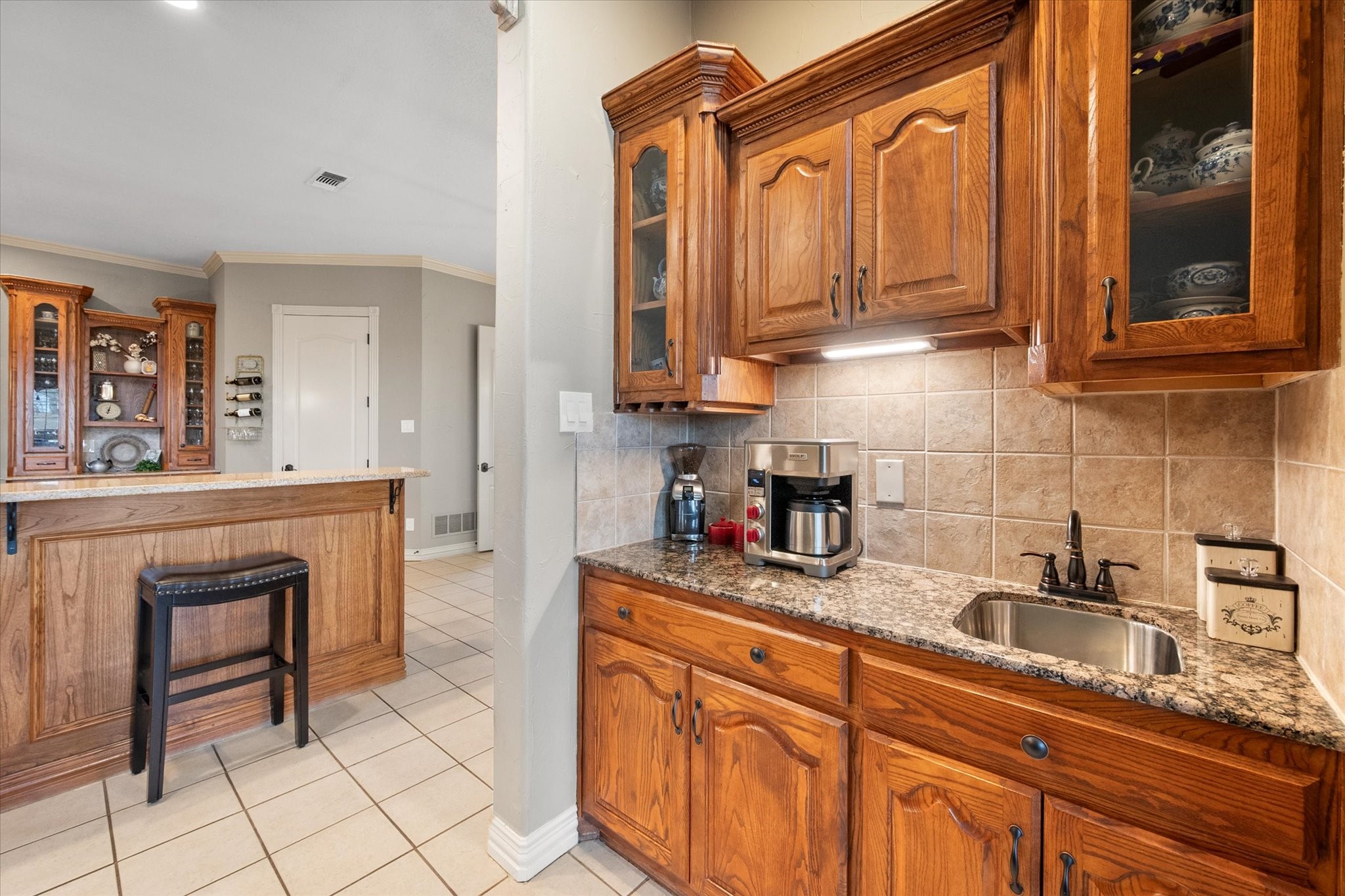 2703 Katherine Court Dalworthington Gardens TX 76016