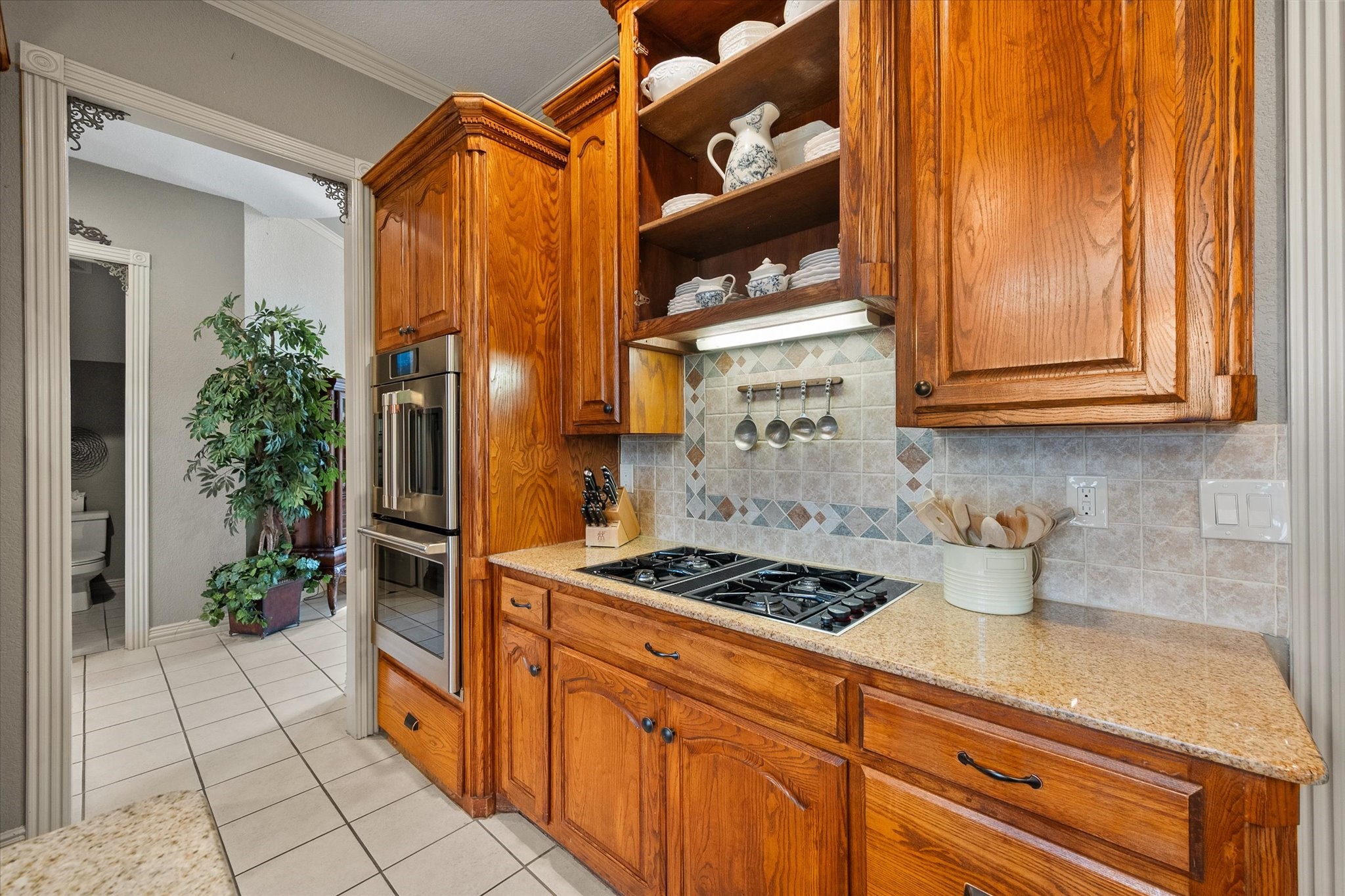 2703 Katherine Court Dalworthington Gardens TX 76016